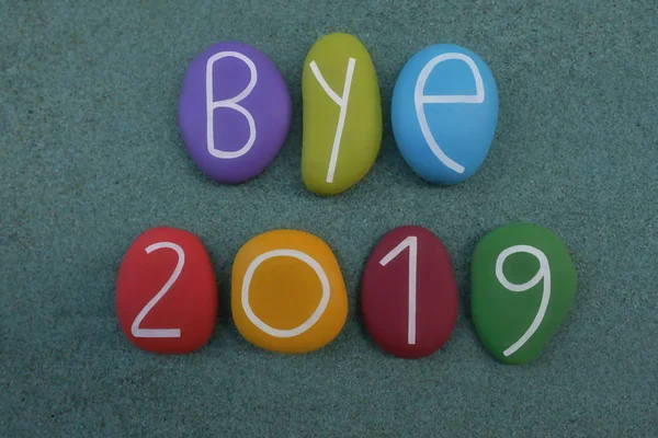 Bye 2019 Gevierd Met Een Kleurrijke Compositie Van Geschilderde Stenen — Stockfoto