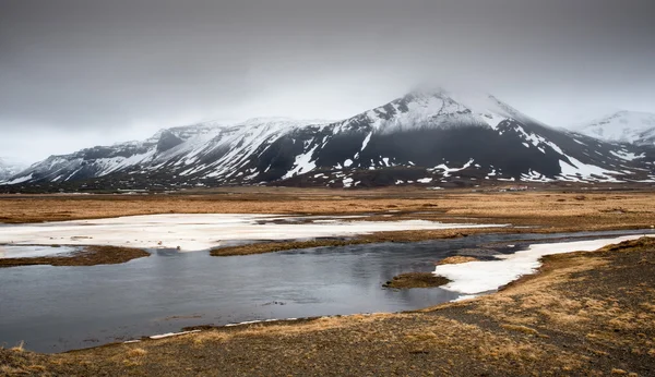 Paisaje dramático de invierno en Islandia —  Fotos de Stock