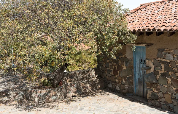 Casa tradicional exterior — Fotografia de Stock