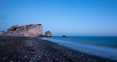 Afrodit veya Romiou Petra Kıbrıs Paphos şehirde kaya