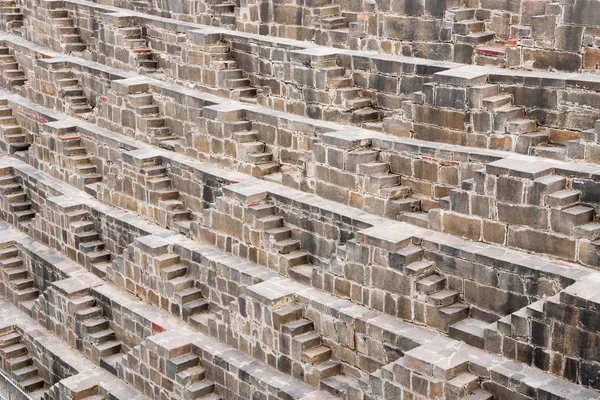 Antico Stepwell famoso di Chand Baori, India — Foto Stock