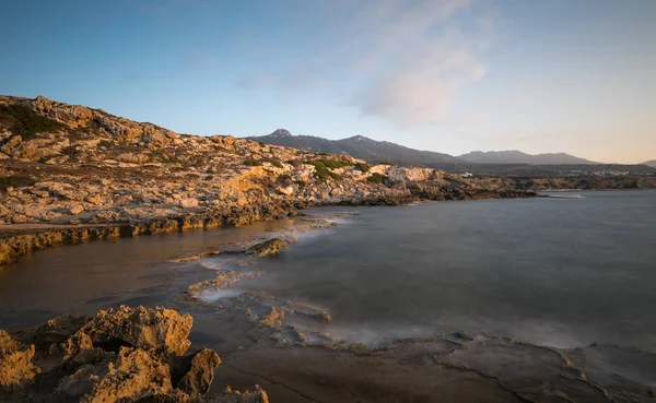 Skaliste Wybrzeże Tworząc Wspaniałe Wzory Obszarze Dawlos Północnej Części Cypru — Zdjęcie stockowe