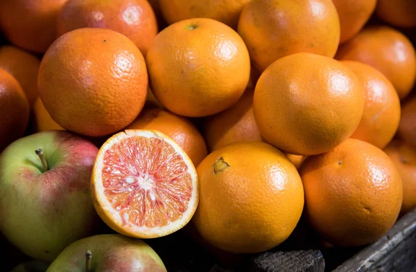 Frutas frescas de cítricos y naranja — Foto de Stock