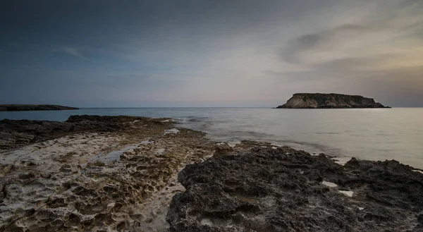 Paysage Marin Rocheux Coucher Soleil Spectaculaire Avec Petite Île Geronisos — Photo