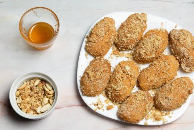 Yunan Ballı Kurabiyeleri Cevizli Melomakarona