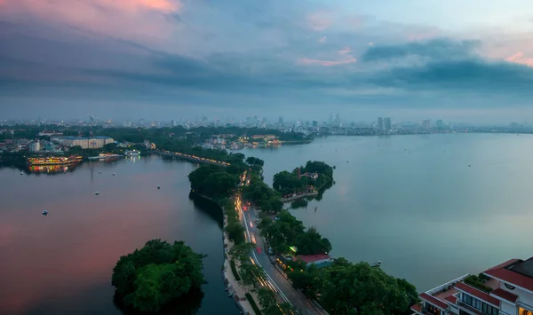 The skyline of Hanoi , the capital city of Vietnam  in Asia — Stock Photo, Image