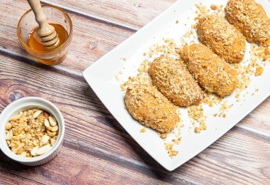 Yunan Ballı Kurabiyeleri Cevizli Melomakarona