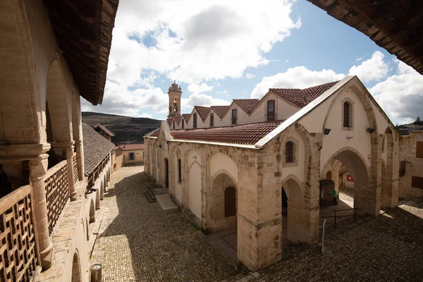 Famoso Monasterio Ortodoxo Cristiano Cruz Santa Timiou Stavrou Aldea Omodos — Foto de Stock