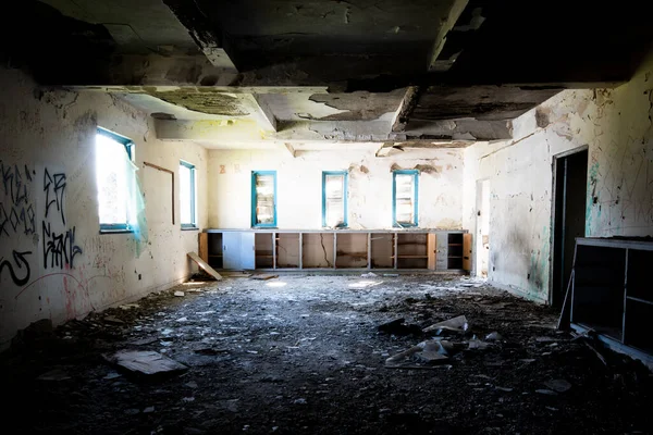 Nicosia Cyprus April 2019 Interior Old Abandoned Deserted Collapsing Warehouse — Stock Photo, Image