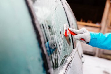 Yan araba ön cam sıyırıcı Tuzlama kadın