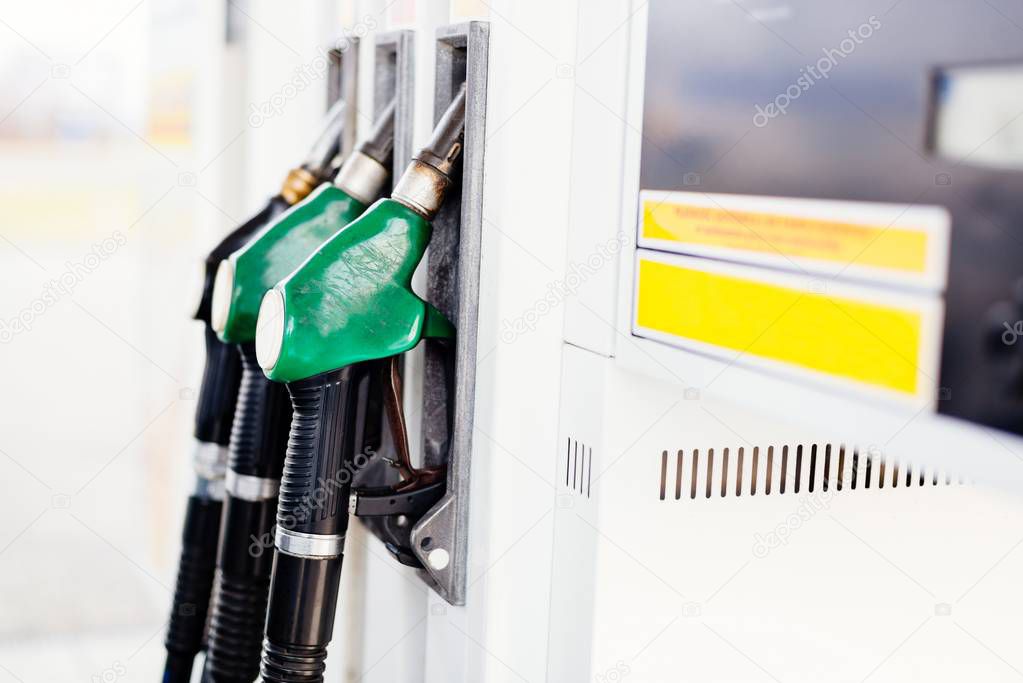 Gasoline and diesel fuel pump nozzles