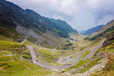 Romanya de Transfagarasan dağa yol göster