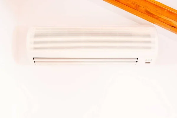 Witte huis airconditioner — Stockfoto