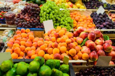 Lezzetli meyve ve sebze