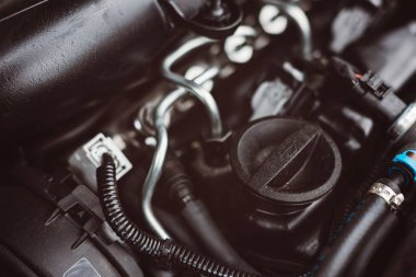 Modern turbo dizel motor yağ kapak.