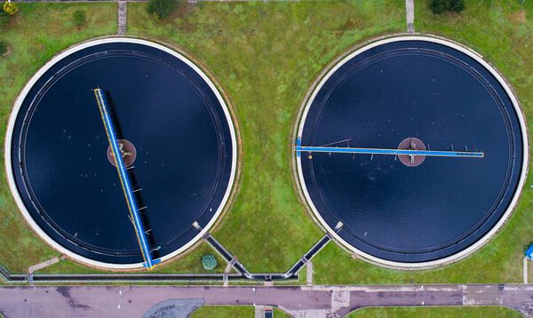 Вид с воздуха на очистные сооружения
.