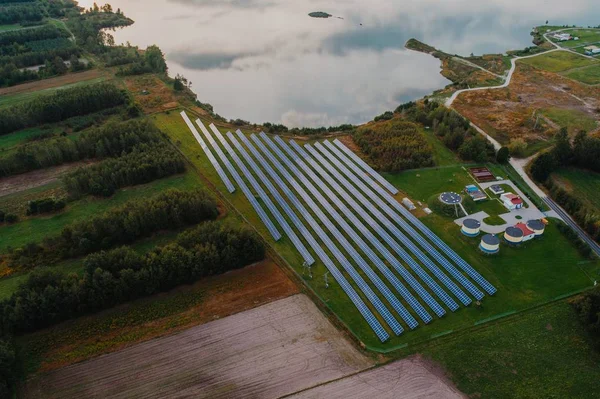 Vista aérea de la granja solar — Foto de Stock