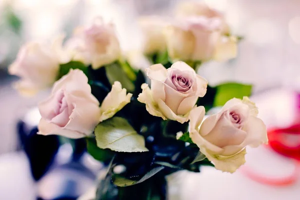 Beautiful bouquet of pastel pink roses — Stock Photo, Image