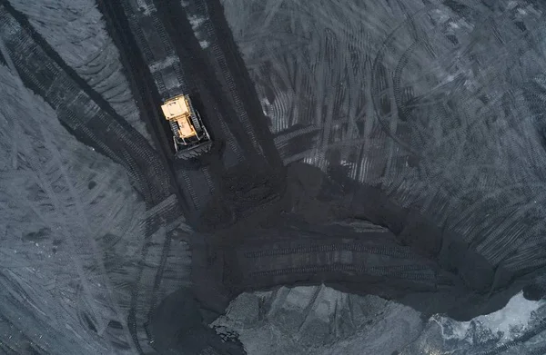 Widok z lotu ptaka z kopalni węgla kamiennego na Śląsku — Zdjęcie stockowe