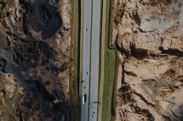 Vista aérea da auto-estrada no Outono — Fotografia de Stock