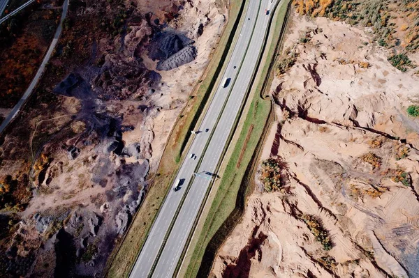 Luftfoto af motorvejen i efteråret - Stock-foto