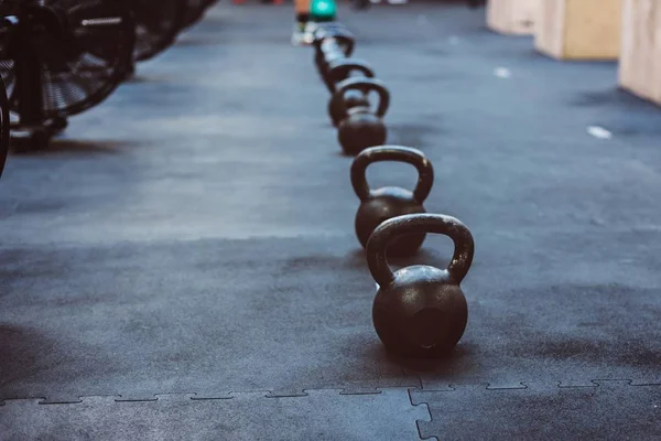 Heavy metal kettlebells váhy — Stock fotografie