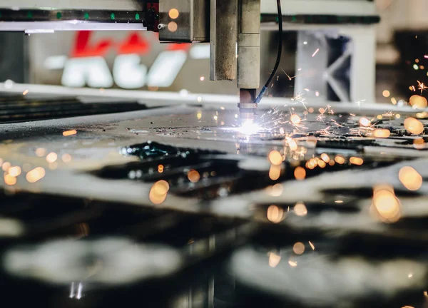 Máquina de corte por plasma CNC —  Fotos de Stock