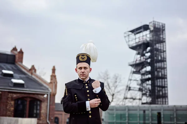 Arbeiter Vorarbeiter Bergmann in Gala-Parade-Uniform. — Stockfoto