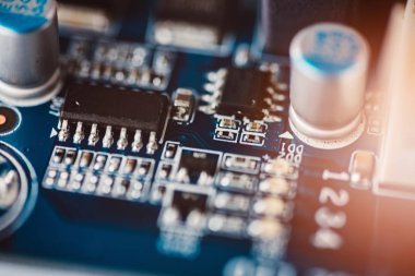 Makro elektronik sistemde kapatın