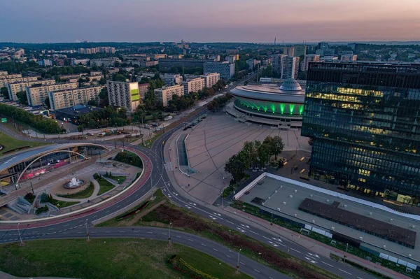 Vista aérea do drone sobre Katowice - capital da voivodia da Silésia polaca . — Fotografia de Stock