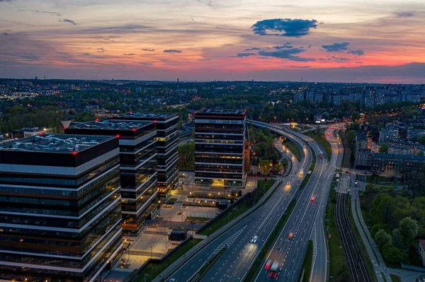 Vista aérea de drones em edifícios de escritórios em Katowice . — Fotografia de Stock