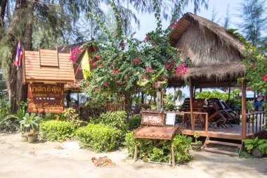Plaj Restoran Nai Yang Beach, Phuket, Tayland