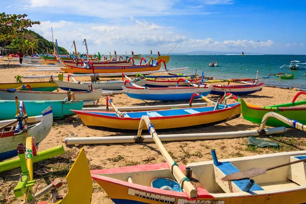 Barcos de pesca tradicionales balineses — Foto de Stock