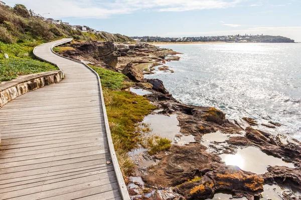 Boardwalk along the coast near Curl Curl — Stock Photo, Image
