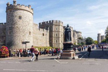 Kraliçe Victoria heykel