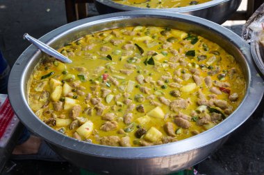 Bir kase Tayland körisi 