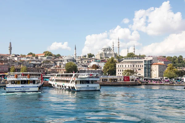 Ferry boats moored at the ferry terminal — Stock Photo, Image