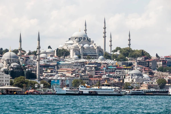 He Suleymaniye mosque with the New Mosque — Stock Photo, Image