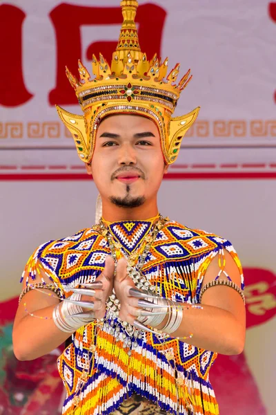 Phuket Thailand September 2012 Mannelijke Danser Traditioneel Thais Kostuum Traditionele — Stockfoto