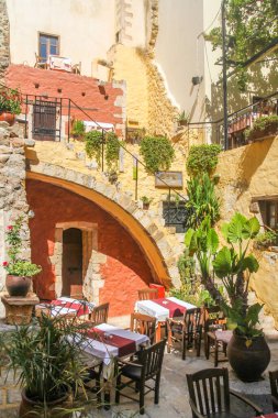 Girit, Girit, Yunanistan 'daki açık hava restoranı