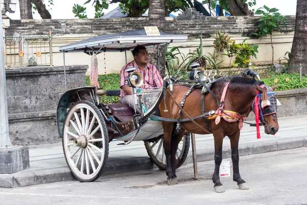 Bali Indonesia 3Rd June 2017 Horse Carriage Driver Waiting Customers — Stock Photo, Image