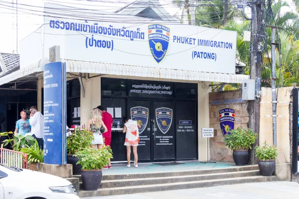 Bangkok Thailand Juni 2017 Patong Gren Phuket Immigration Office Många — Stockfoto