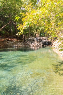 Sapadere Kanyonu 'ndaki kaya havuzu, Alanya, Türkiye