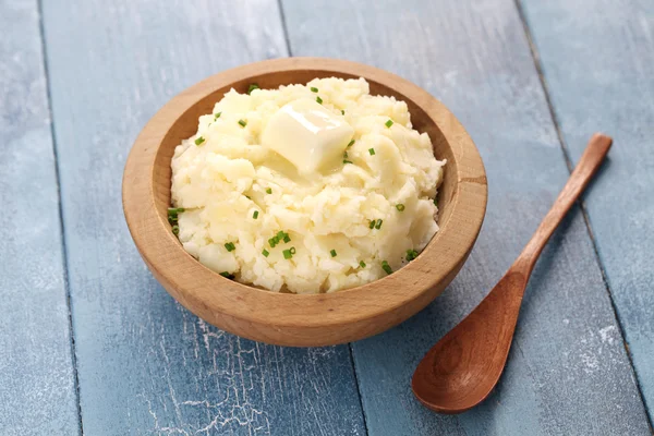 Mashed potatoes with melting butter — Stock Photo, Image