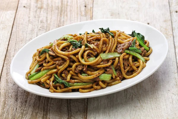 Shanghai stekta Nudel, Shanghai chow mein, kinesisk mat — Stockfoto