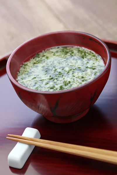 茶色の海藻の味噌汁和食 — ストック写真