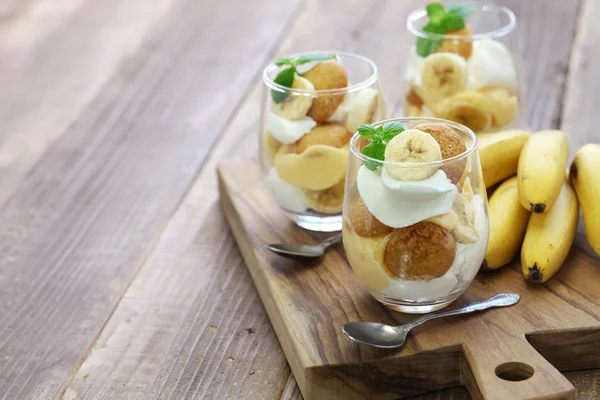 Hausgemachter Bananenpudding, südliche Nachspeise — Stockfoto