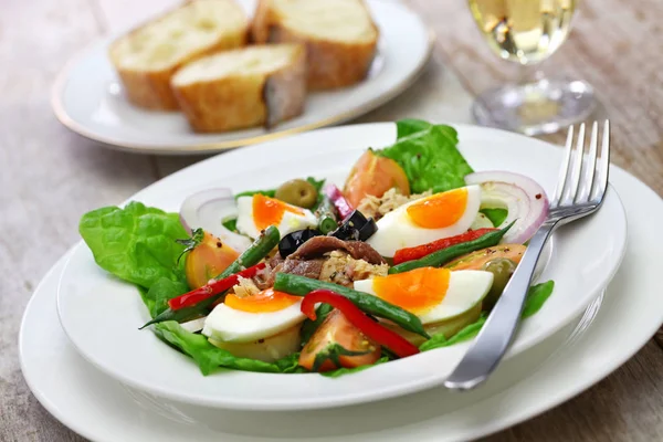 French nicoise salad — Stock Photo, Image