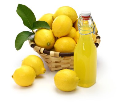 ev yapımı limoncello, İtalyan geleneksel limon likörü