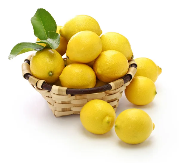 Limones Orgánicos Libres Pesticidas Aislados Sobre Fondo Blanco —  Fotos de Stock